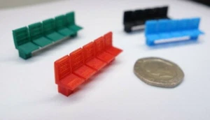 4 x Platform Bench (row of 5 seats), black, red, green or blue - OO gauge  1:76 - Picture 1 of 10
