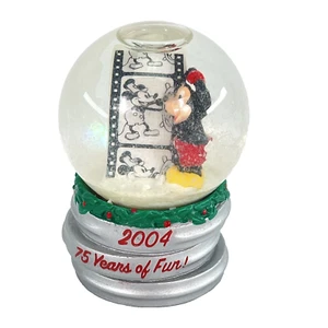 Disney Mini Schneekugel 2004 Mickey 75 Jahre Filme Film JC Penney Snowglobe - Bild 1 von 15
