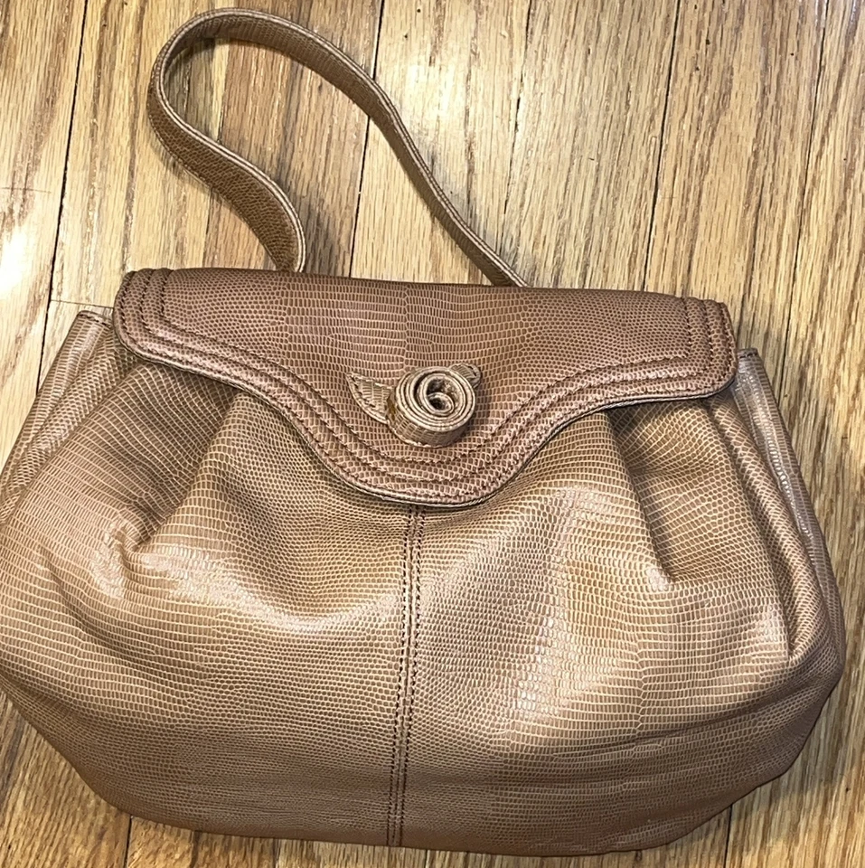 BCBG MaxAzria Women's Beige Pink Leather Fold Over Shoulder Bag Satchel Purse - Изображение 1 из 4