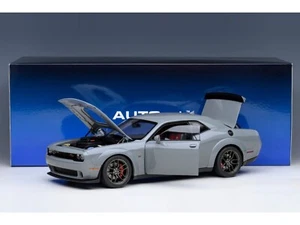 1/18 Dodge Challenger R/T Scat Pack Widebody Smoke Show 2022 von Autoart 71774 - Bild 1 von 13