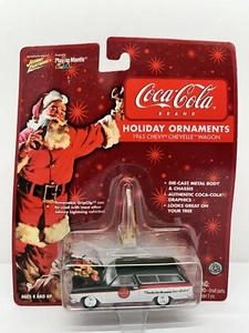65 Chevelle Wagon Johnny Lightning Edición Coca-Cola Escala 1:64 DieCast Nuevo - Imagen 1 de 24