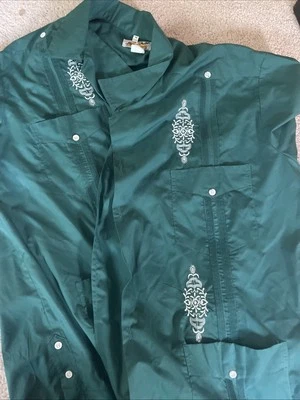Maya Real Vintage Button Up Shirt Mens Size 48 hunter green embroidered pockets - Image 1 of 4