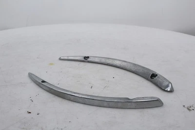 Left Right Fender Trim Yamaha XVS1100 V-Star 99-07 OEM XVS 1100 - Image 1 of 4