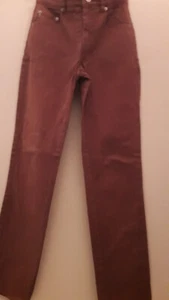 Authentic GUESS Women's Pants Cigarette Size 26 in Excellent Condition - Picture 1 of 5