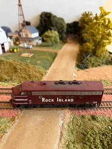 HO Athearn Genesis F7A Rock Island # 124. DCC Ready. Rare. G22084A. TRO. IOB. - Picture 1 of 12
