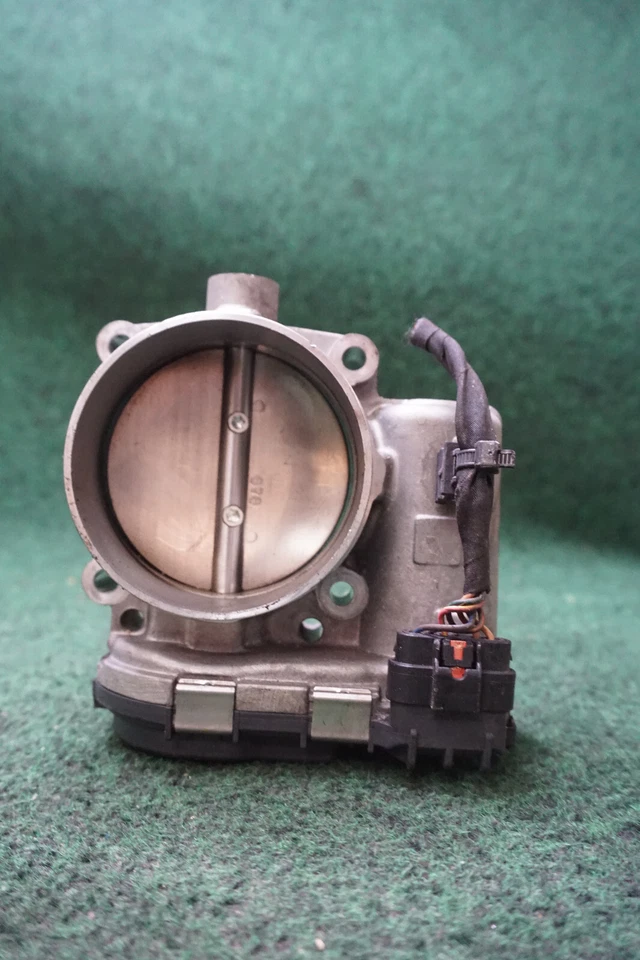 Dodge Charger 2017 3,6 L carrocería del acelerador OEM 05184349AC 75.231 millas Foto 1 de 4