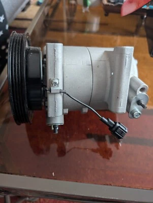 AC Compressor Fit For Nissan Frontier Xterra 2000-2003 2004 V6 3.3L w/ Clutch - Image 1 of 4