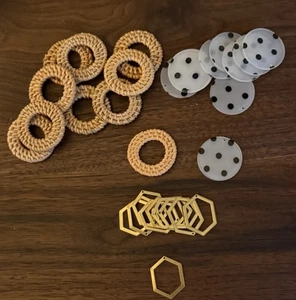 Verschiedene Ohrring Zubehör Zum Selbermachen baumelt Boho Rattan Sechseck Menge 30 Stück! - Bild 1 von 3
