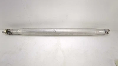 Nuevo eje de transmisión genuino GM 2007-2008 Suburban Yukon Avalanche 4x2 15791184 OEM Foto 1 de 4