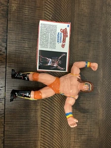 LJN Ultimate Warrior with Bio Card - Picture 1 of 7