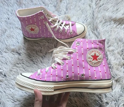 NEW Women's CONVERSE ALL STAR Pink Valentine Hearts High Top Tennis Shoe SZ 8 - Image 1 of 4