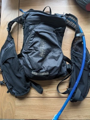 Camelbak Chase Backpack With Hydration Bladder 1.5l - Image 1 of 3