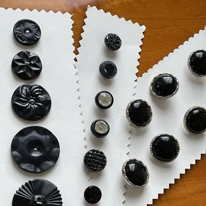 18 Vintage Round Shank 2 Hole Buttons For Craft Sew Dress In Black Tones 10m-28m - Picture 1 of 13