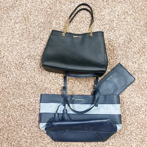 Michael Kors Susannah Medium Black Saffiano Leather East West Tote + Navy Beach - Bild 1 von 18