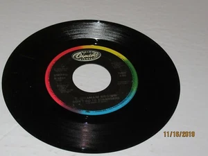T. Graham Brown: Don't Go To Strangers / Rock It Billy / Capitol 5664 / 1986 - Imagen 1 de 2