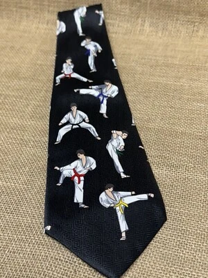 Corbata A. Rogers - Karate Foto 1 de 4