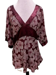 RUE21* Damen Top/Shirt/Bluse, LARGE Burgund Posies, Chiffon/Seide - Bild 1 von 14