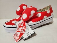 minnie mouse slides vans