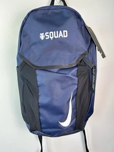 Nike Squad Fußball Rucksack dunkelblau mit Balltragetasche Neu mit Etikett 18”x12” Sporttasche - Bild 1 von 19