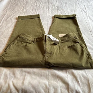 Lane Bryant 14 Olive Green Boy Friend Capri Pants New - Picture 1 of 9