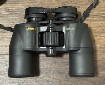 Nikon Aculon A211 10x42 Binoculars - Image 1 of 4
