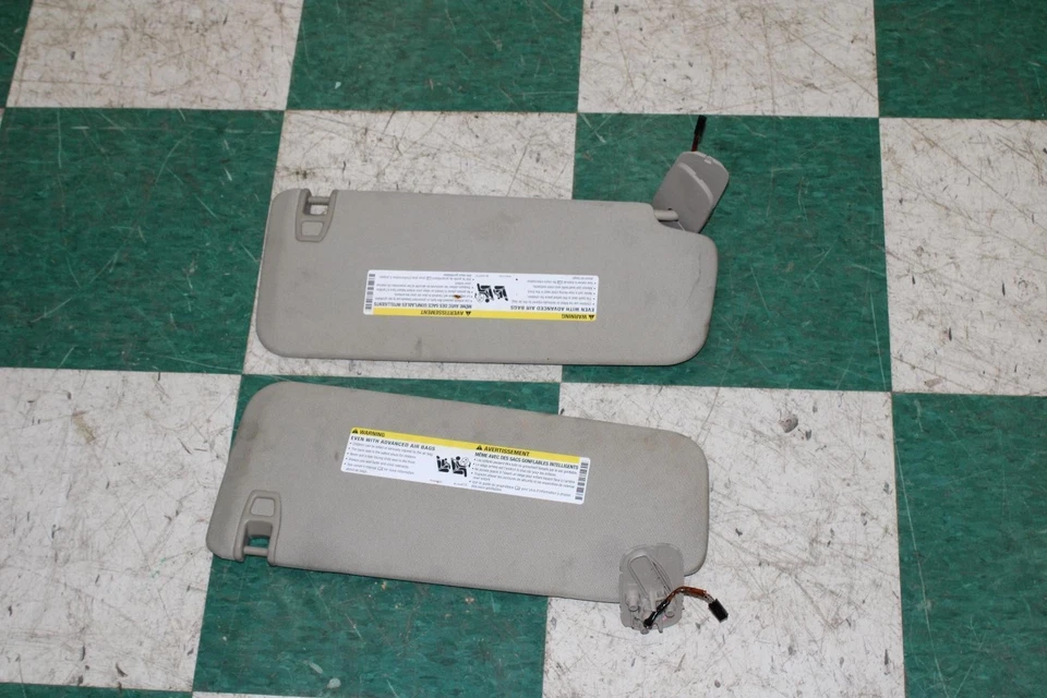 15-20 Yukon XL *STAINED* Tan LH RH Driver Passenger Sunvisor Sun Visor Pair 2x Foto 1 de 4