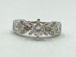 Anillo de piedra sintética de circonita cúbica para dama de oro blanco de 14 quilates 3,5 g tamaño: (EL1088911) - Imagen 1 de 7