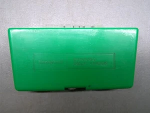 HONEYWELL R7247B1003 DYNAMIC SELF-CHECK FLAME AMPLIFIER - Picture 1 of 7