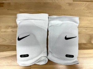 Nike Volleyball Knee Pads University Athlete Issued OSFM White Dri Fit - Picture 1 of 7