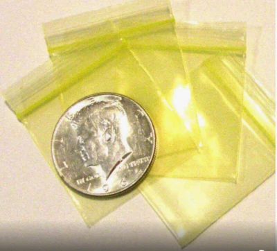 YELLOW MINI ZIPLOCK BAGGIES 100ct PREMIUM QUALITY DIME BAGS 1.5" x 1.5" - Image 1 of 2