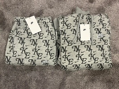 Nike AOP All Over Print Polar Jogger Pantalones Sudadera con Capucha Traje Conjunto Gris Para Hombres Talla 2XL Foto 1 de 4