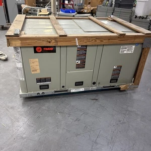 NEW!! TRANE 3 TON ROOFTOP UNIT WSC036A4R0A25D100A0000200 Heat Pump - Picture 1 of 8