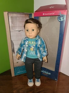 American Girl Logan Everett Puppe mit Box Retired Top Zustand  - Bild 1 von 12