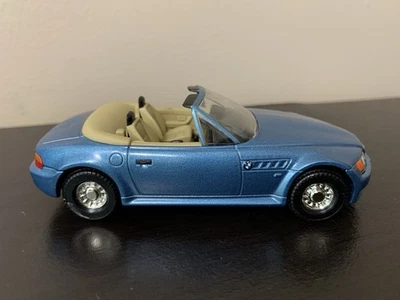 Coche modelo de juguete vintage años 90 Corgi Toys James Bond 007 BMW Z3 de GoldenEye Foto 1 de 4