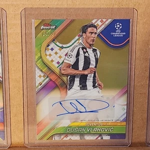 Dusan Vlahovic 2024-25 Finest UEFA Gold Autograph #9/50 Juventus - Picture 1 of 3