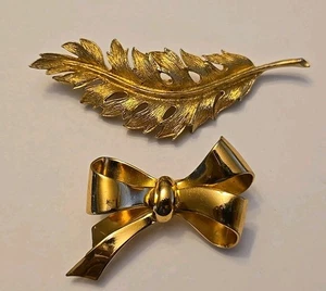 Broches vintage Coro tono dorado - Imagen 1 de 7
