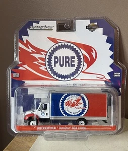 GREENLIGHT COLLECTIBLES 1:64 Scale Pure Gasoline International DuraStar Truck - Picture 1 of 7