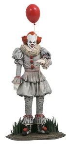 IT Chapter 2 Gallery Pennywise PVC Diorama Figure by Diamond Select - Picture 1 of 1