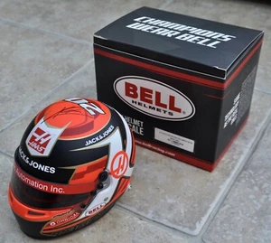 Casco Haas F1 Bell 2019 firmado por Kevin Magnussen escala 1/2 con certificado de autenticidad + prueba fotográfica - Imagen 1 de 8