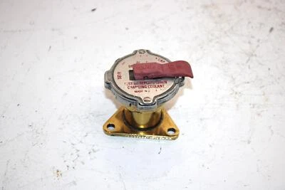 Крышка горловины оригинального наполнителя 92 Polaris Classic 2511155 3083398 SP148 - Изображение 1 из 4