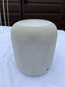 Apple HomePod 1. Generation (Defekt Ersatzteile Reparaturen) - Bild 1 von 4