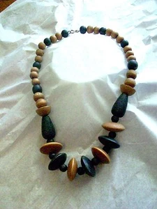 Vtg 80's WOOD Beaded Princess Length Black & Medium Brown Beads 17.5" - Picture 1 of 2