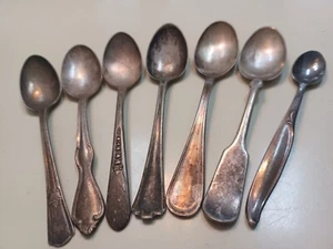7 VTG SILVERPLATE FLATWARE ASSORTED PATTERNS TEASPOONS SFW-88-94 - Picture 1 of 3