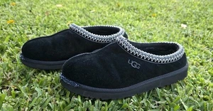 UGG Tasman Men’s Size 9 Black Suede Sherpa Lined Slip-On Slipper 5950 - Picture 1 of 7