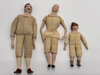 复古 Sylvia Mobley 艺术家签名陶瓷家庭套装娃娃 1:12 比例 — 第 1/4 张图片