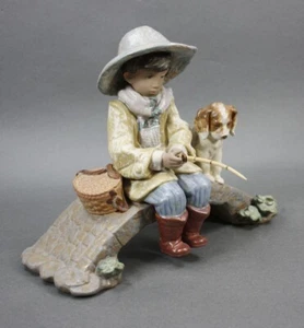 Lladró Porzellan Figur "Das alte Angelloch" 2237 - Bild 1 von 4