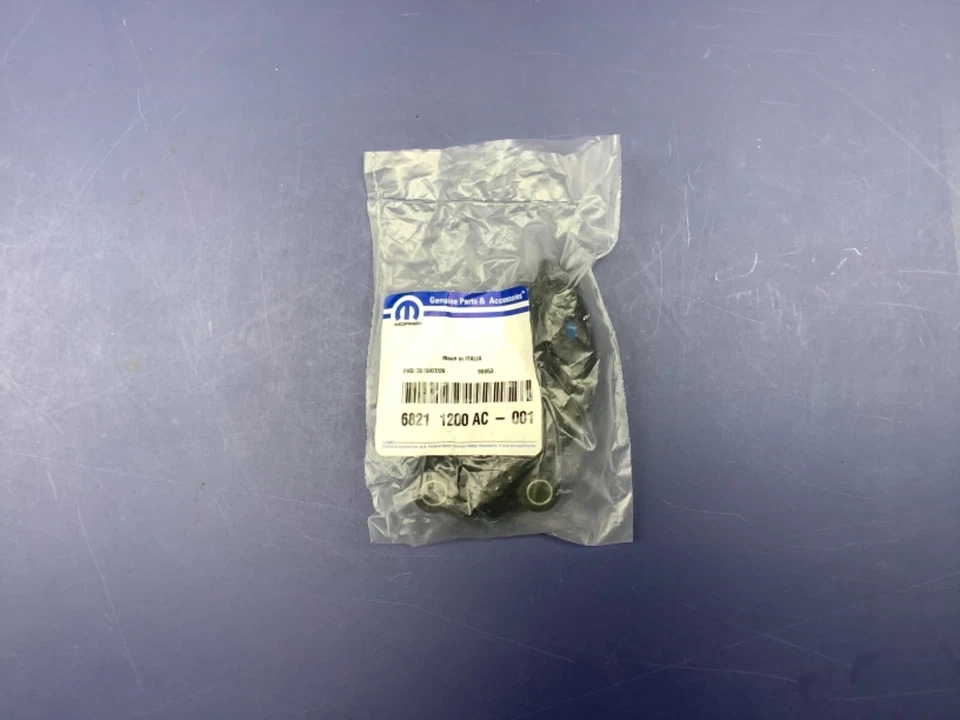 Genuine Mopar Water By Pass Tube 68211200AC For Jeep Grand Cherokee WK 3.0L CRD - Image 1 of 2