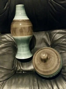 Vase And Matching Pot 12 Inch Vase 8 Inch Pot With Lid All Matching - Picture 1 of 8