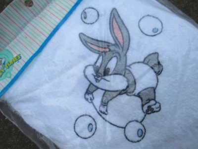 Juego de baño de colección Baby Looney Tunes Bugs Bunny toalla con capucha paño burbujas nuevo años 90 Foto 1 de 4
