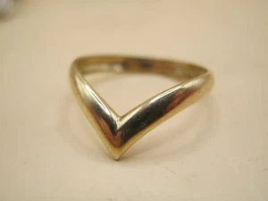 Vintage 9k Hallmarked Yellow Gold Wishbone Ring Size M - Picture 1 of 4